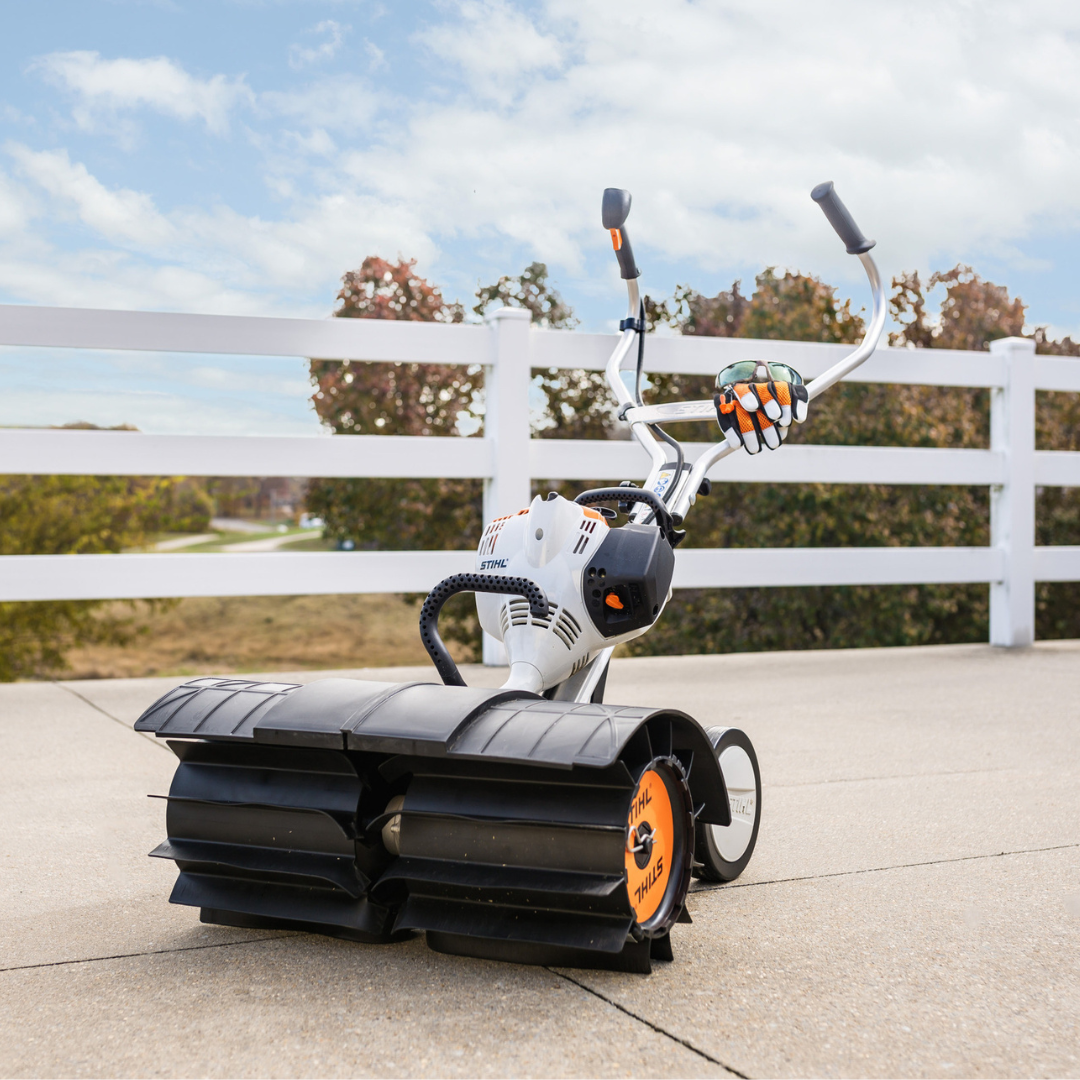 MM 56 C-E STIHL YARD BOSS® w/Easy2Start™