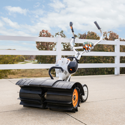 MM 56 C-E STIHL YARD BOSS® w/Easy2Start™